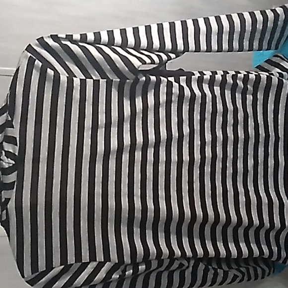 MAURICES Small Black and White Striped Caragan Long Sleeves - Picture 5 of 5